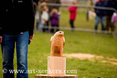 Thame Country Show Chainsaw Carving 1418.jpg Thame Country Show Chainsaw Carving 1418.jpg