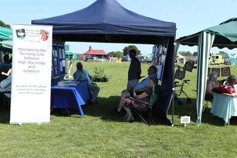 MCDX0200.jpg MCDX0200.jpg